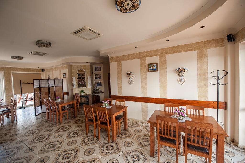 Pokoje Goscinne Gum-Bar Biskupice  Екстериор снимка